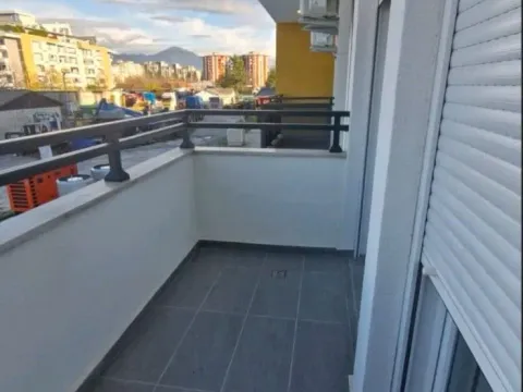 Prodaja, jednosoban stan, 44m², Pobrežje, Podgorica - image 10