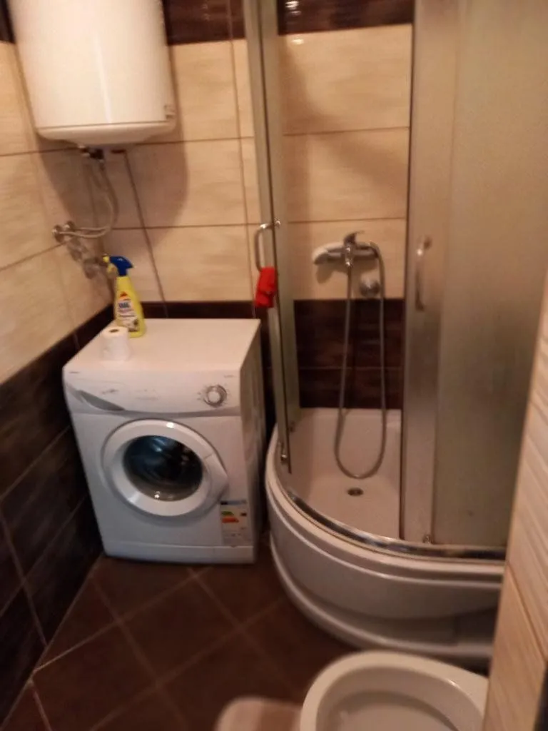 Izdavanje, dvosoban stan, 67m², Podgorica, Crna Gora