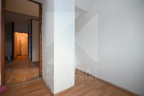 Prodaja, trosoban stan, 74m², Centar, Podgorica - image 6