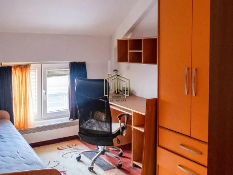 Prodaja, trosoban stan, 87m², Stari Aerodrom, Podgorica - image 4