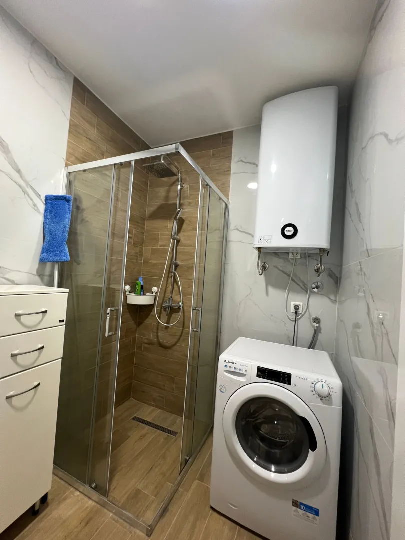 Prodaja, jednosoban stan, 46m², Centar, Bar