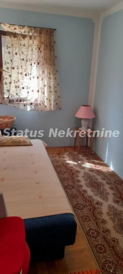 Izdavanje, dvosoban stan, 65m², Sremska Kamenica, Petrovaradin