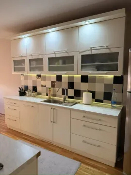 Prodaja, trosoban stan, 79m², Centar, Vrnjačka Banja - image 10