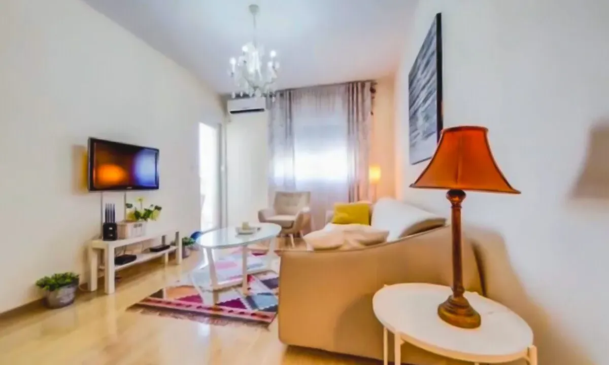 Izdavanje, jednosoban stan, 52m², City Kvart, Podgorica