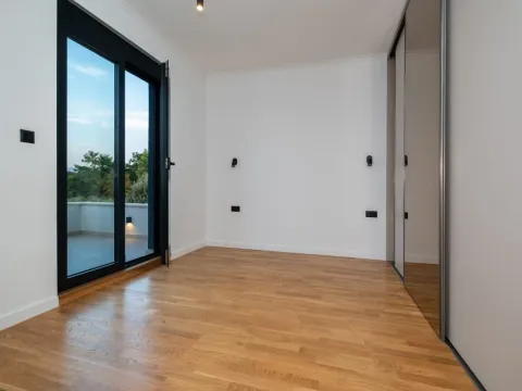 Rent, house, 180m², Gornja Gorica, Podgorica - image 11