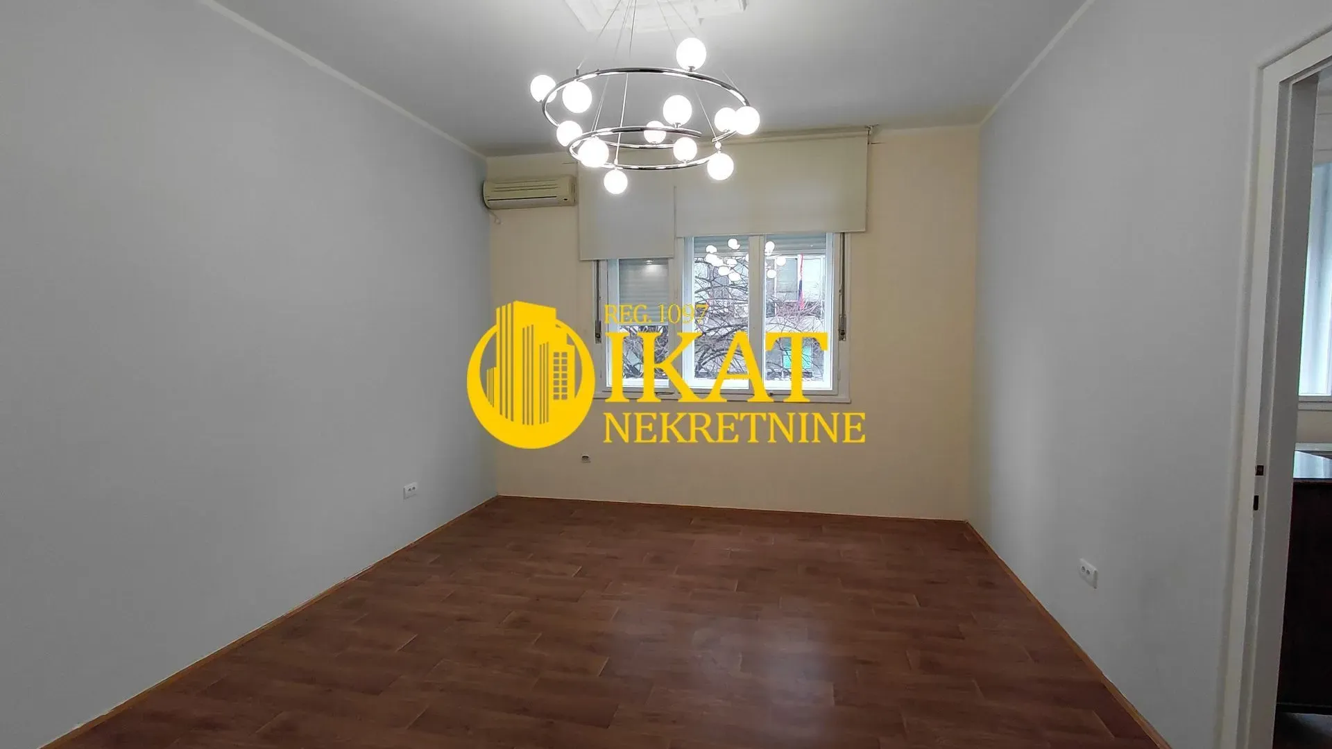 Izdavanje, četvorosoban stan, 110m², Vračar Centar, Vračar Sve Podlokacije