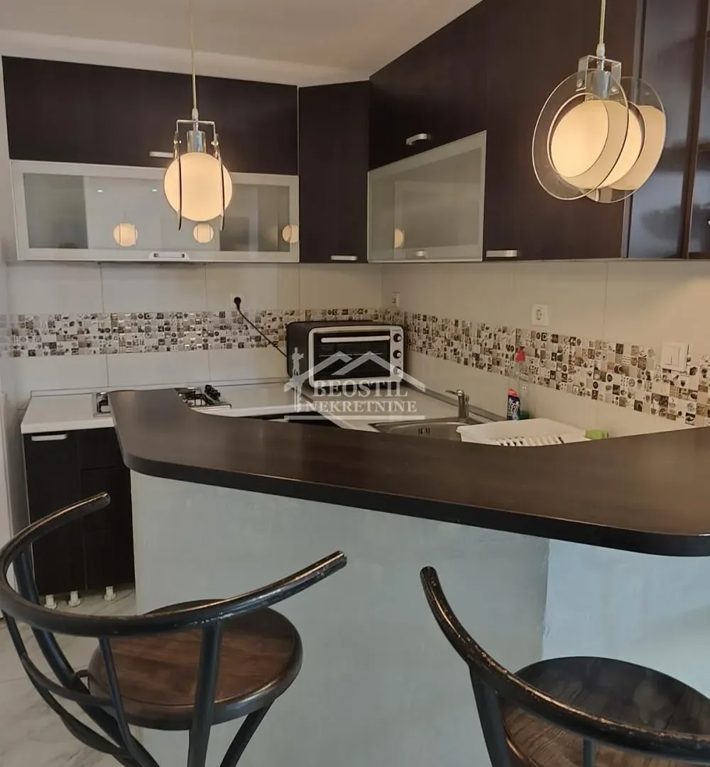 Izdavanje, dvosoban stan, 62m², Miljakovac, Rakovica
