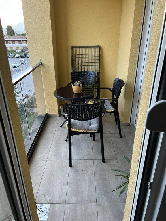 Izdavanje, jednosoban stan, 45m², Ljubović, Podgorica
