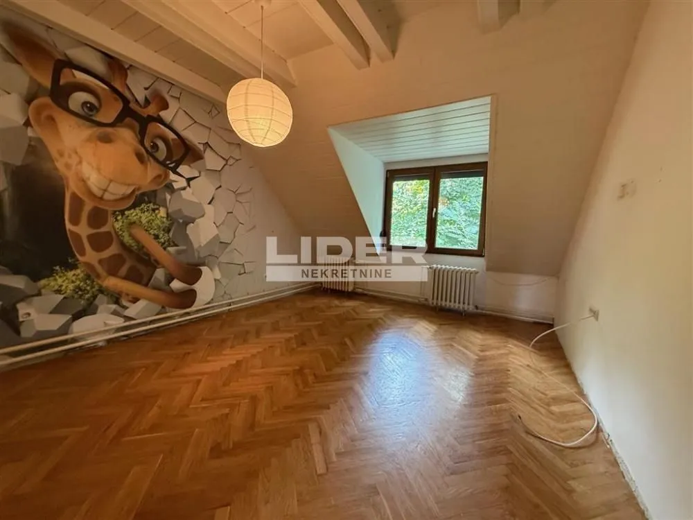 Izdavanje, kuća, 150m², Savski Venac, Beograd