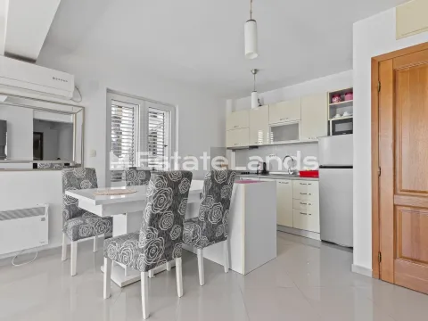 Rent, two bedroom apartment, 80m², Centar, Tivat - image 5