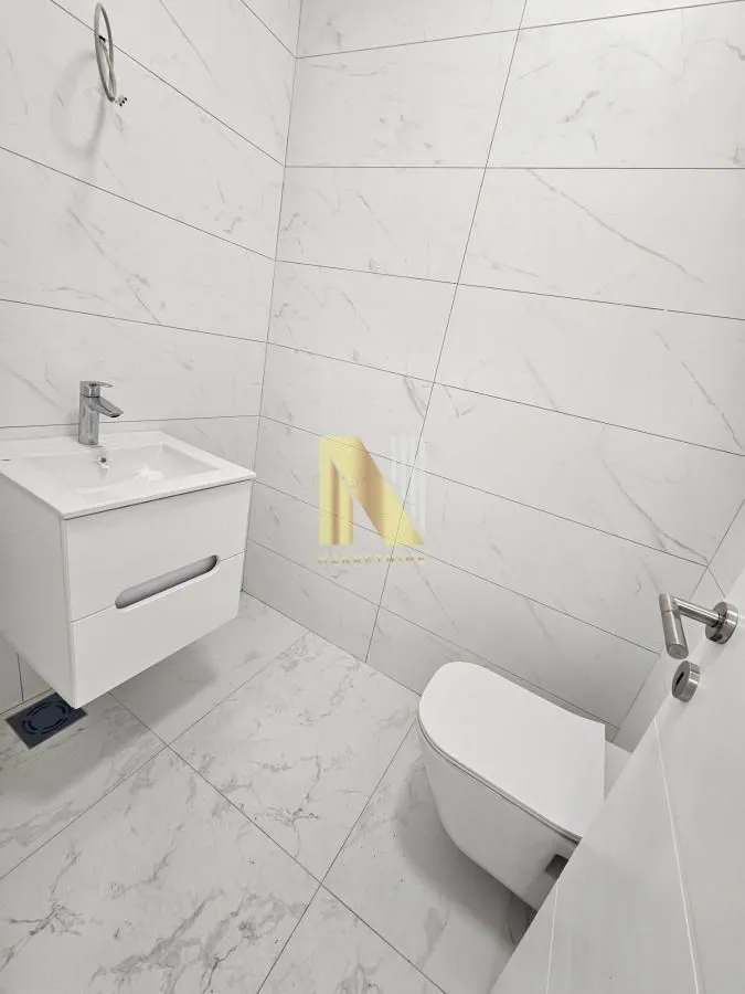 Prodaja, četvorosoban stan, 87m², Bulevar patrijarha Pavla, Novi Sad Sve Podlokacije