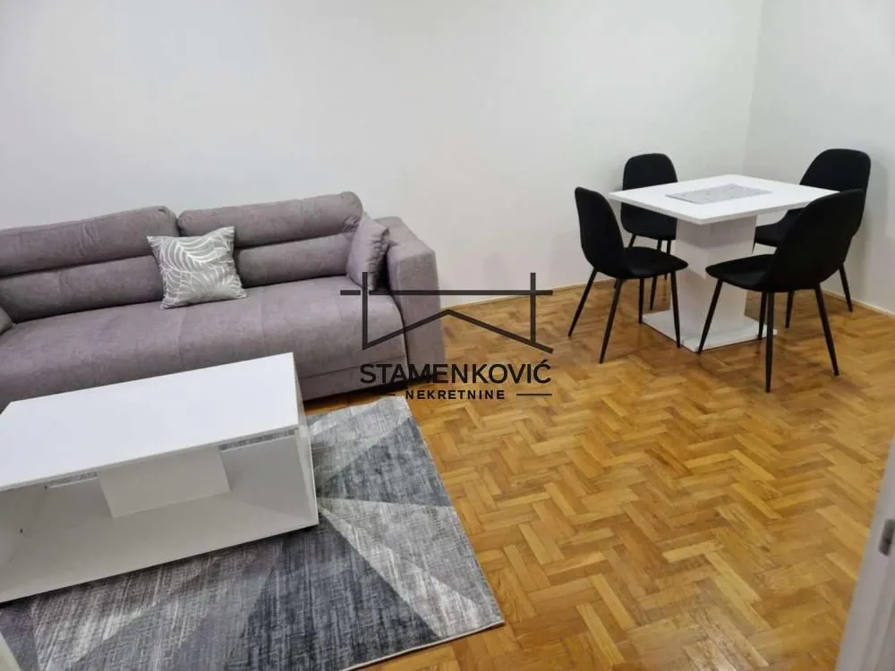 Prodaja, jednosoban stan, 42m², Socijalno, Novi Sad Sve Podlokacije