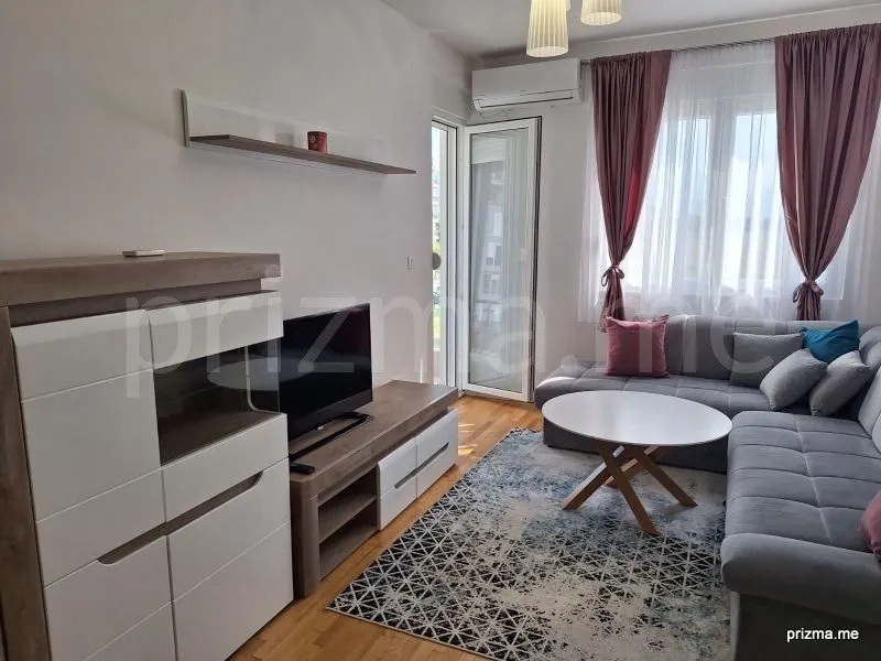 Rent, one bedroom apartment, 43m², Stari Aerodrom, Podgorica