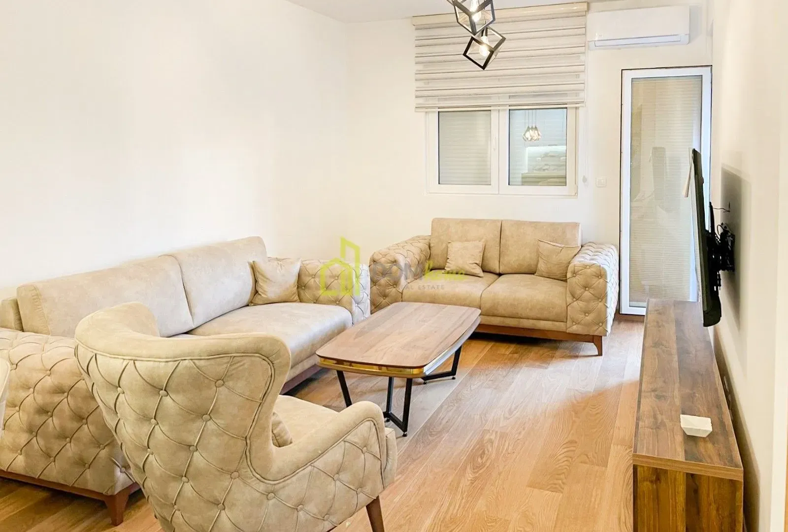 Izdavanje, jednosoban stan, 48m², City Kvart, Podgorica