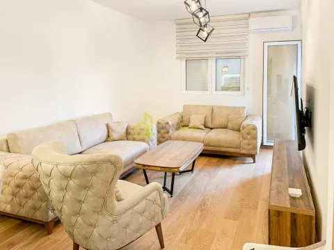 Izdavanje, jednosoban stan, 48m², City Kvart, Podgorica - image 6