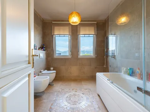 Sale, house, 277m², Radovići, Tivat - image 15