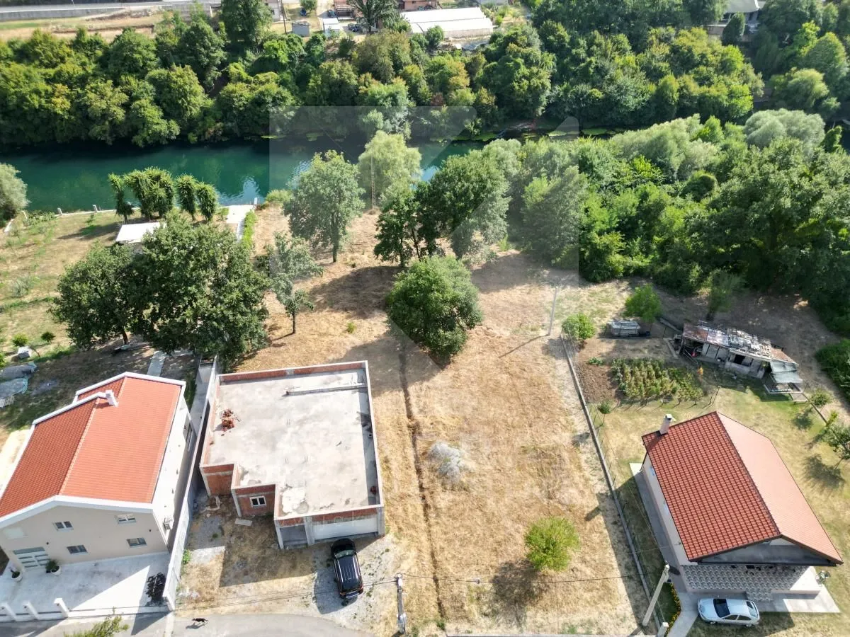 Prodaja, plac, 2400m², Pričelje, Podgorica