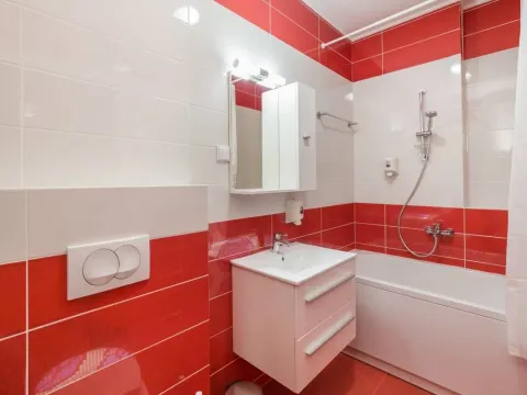 Sale, one bedroom apartment, 73m², Bečići, Budva - image 8