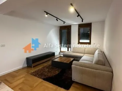 Izdavanje, trosoban stan, 80m², Stari Grad, Beograd - image 3