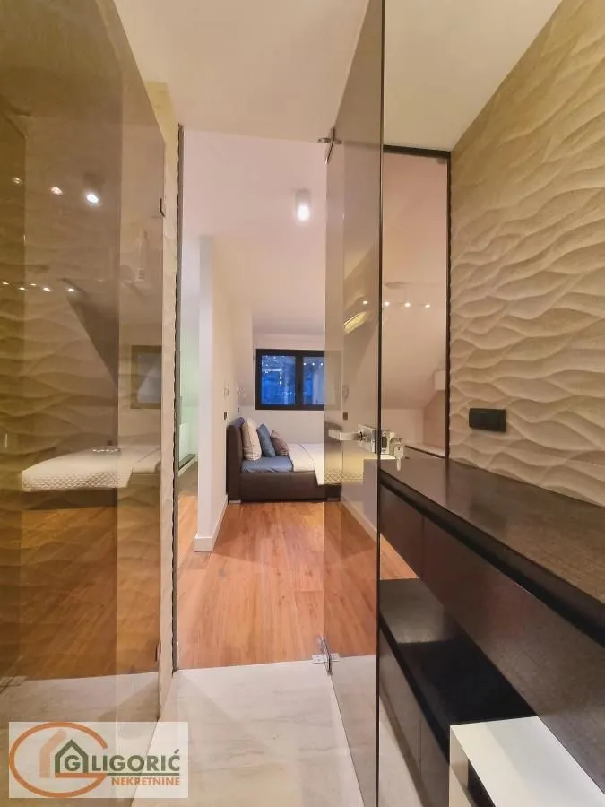 Prodaja, kuća, 305m², Čukarica, Beograd