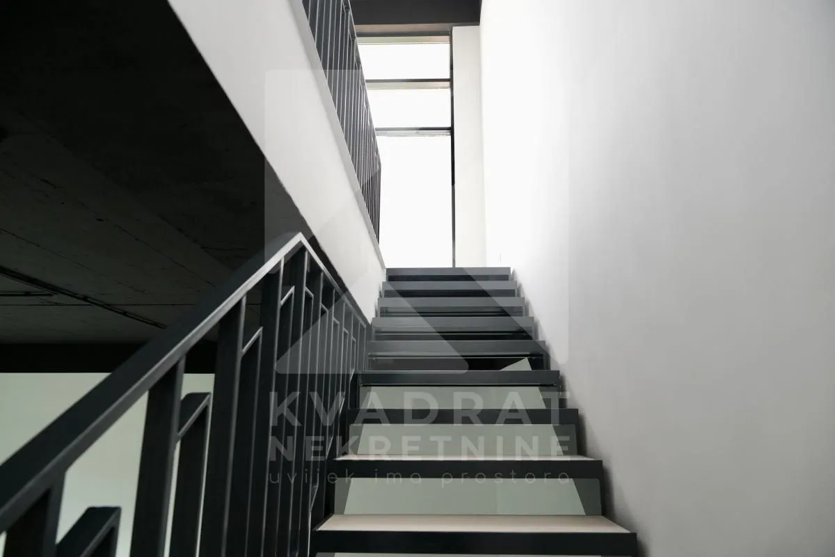 Rent, office space, 120m², New City, Podgorica