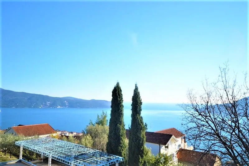 Prodaja, kuća, 320m², Herceg Novi, Crna Gora