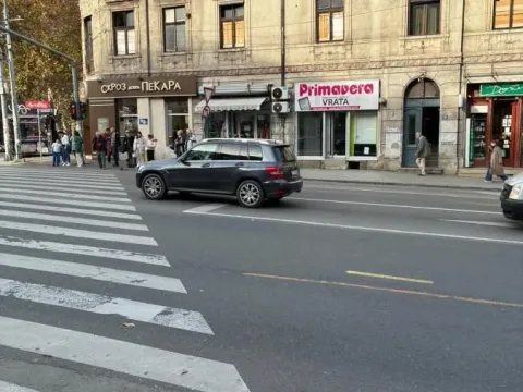 Rent, two bedroom apartment, 33m², Stari Grad, Beograd - image 12