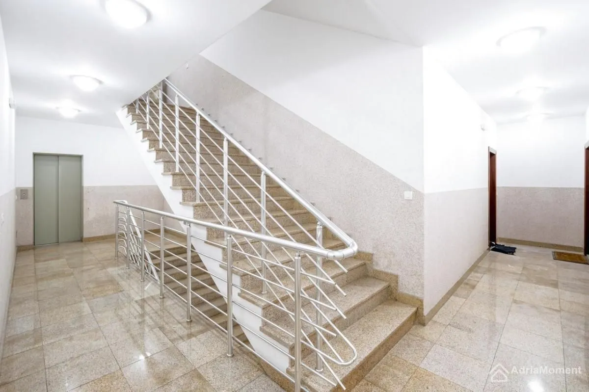 Sale, one bedroom apartment, 64m², Centar, Budva