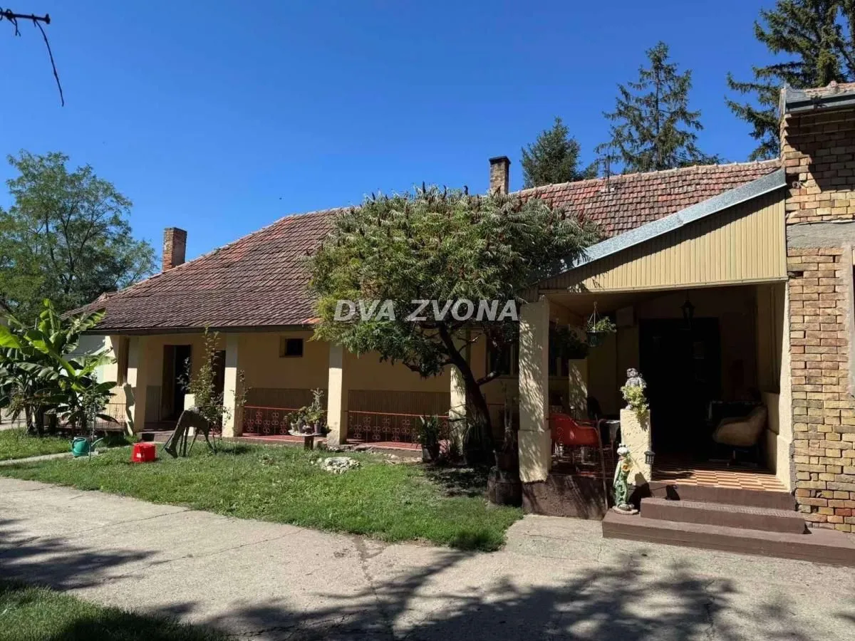 Prodaja, kuća, 221m², Žitište, Zrenjanin