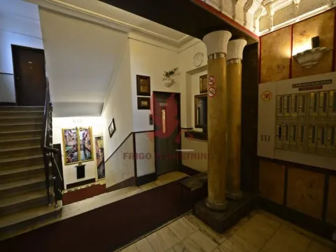 Sale, four bedroom apartment, 100m², Savski Venac, Beograd - image 11