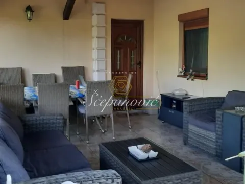 Prodaja, kuća, 191m², Petrovaradin, Novi Sad - image 10