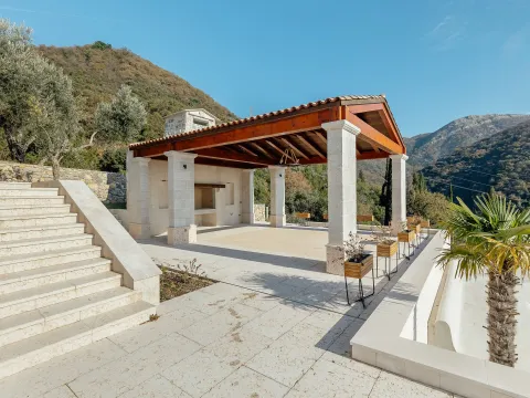 Prodaja, kuća, 1400m², Donja Lastva, Tivat - image 33