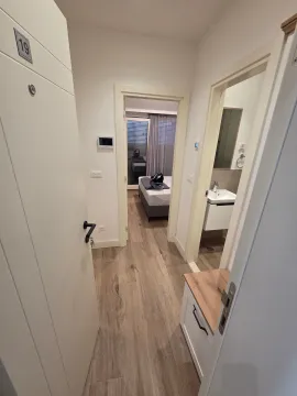 Izdavanje, jednosoban stan, 35m², Radovići, Tivat - image 2