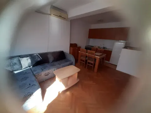 Izdavanje, dvosoban stan, 60m², Socijalno, Novi Sad Sve Podlokacije - image 4