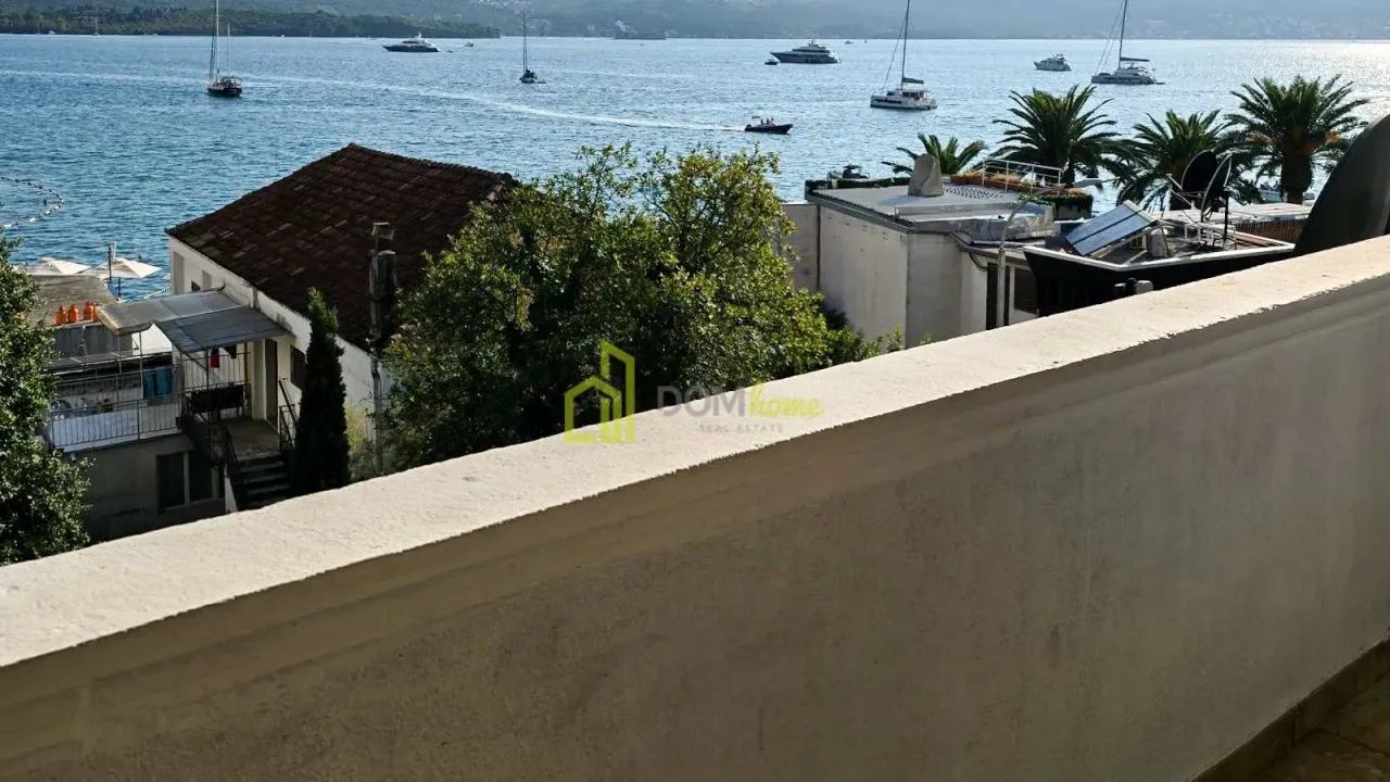 Izdavanje, jednosoban stan, 50m², Centar, Tivat