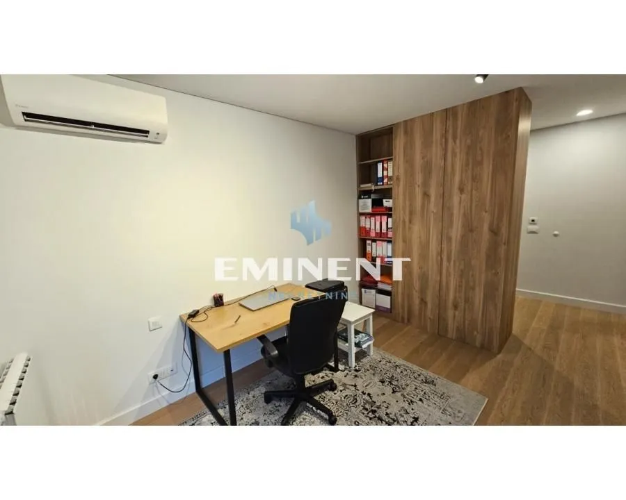 Izdavanje, trosoban stan, 86m², Novi Beograd Sve Podlokacije, Beograd