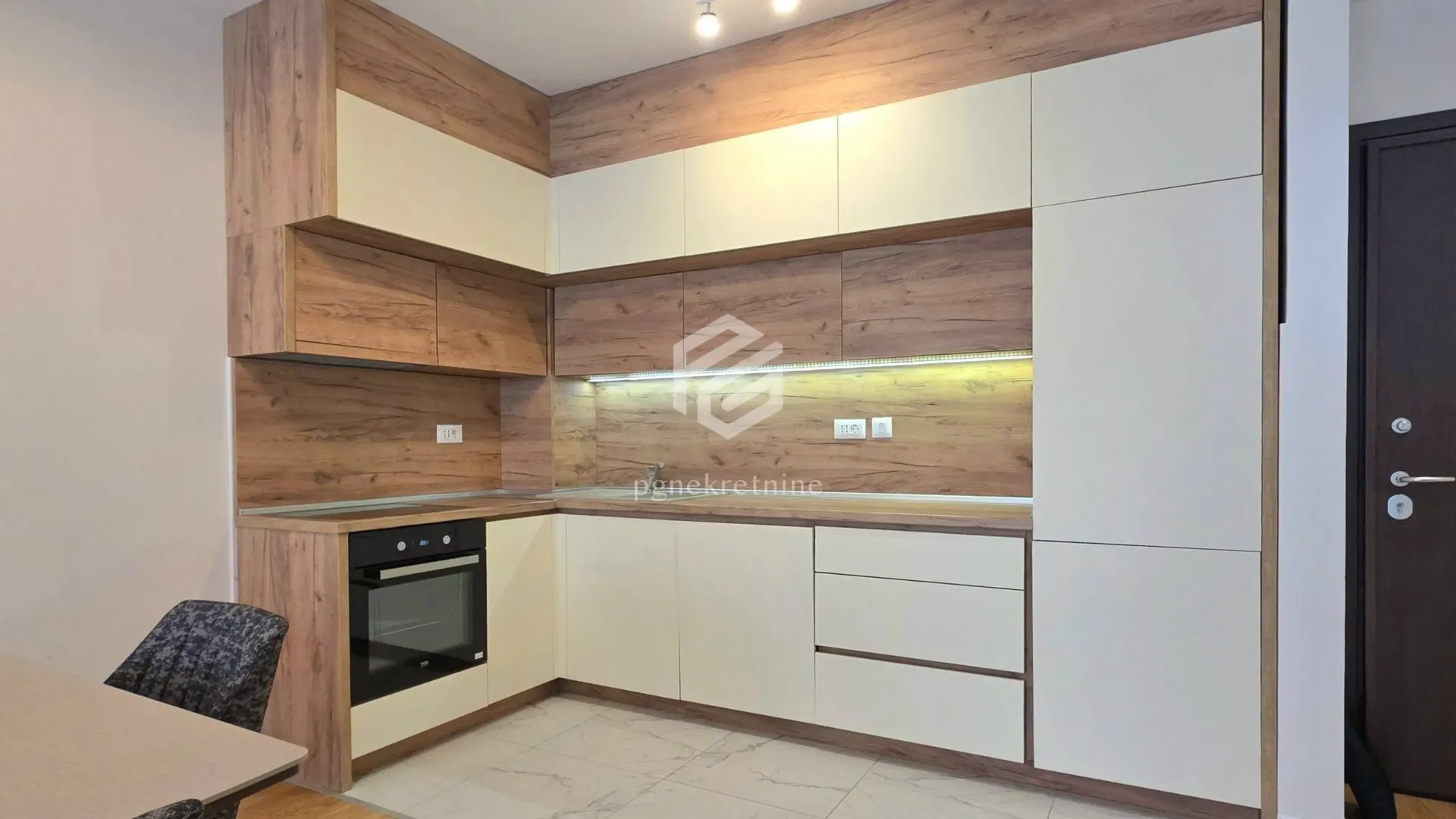 Prodaja, jednosoban stan, 57m², Podgorica, Crna Gora