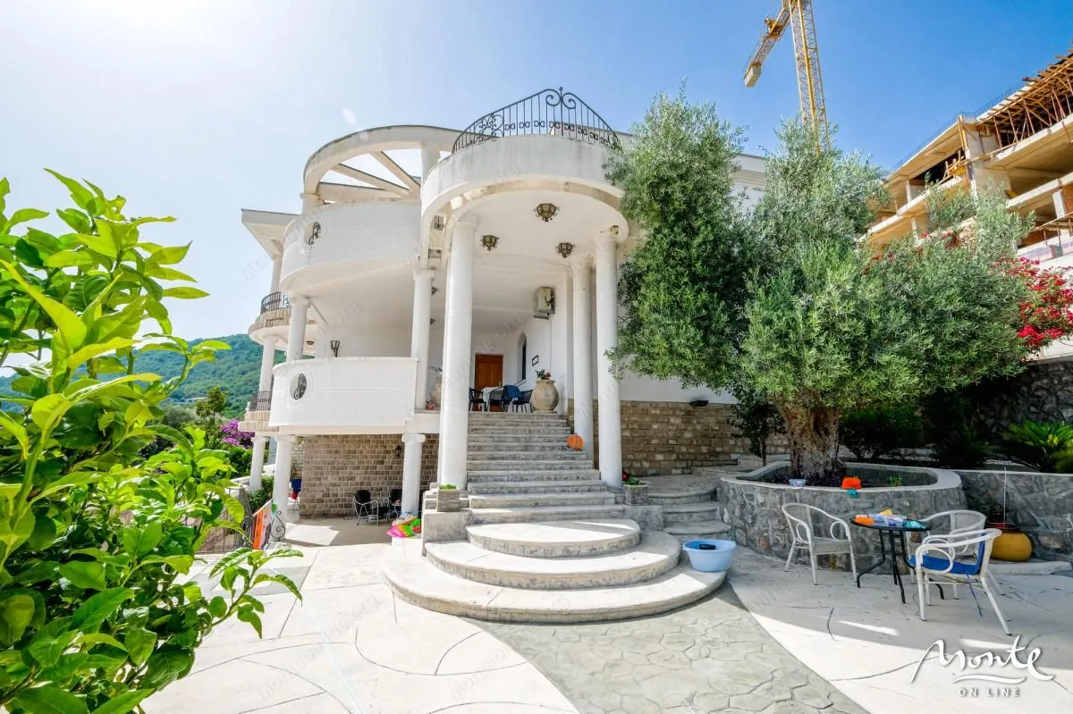 Sale, house, 560m², Petrovac, Budva