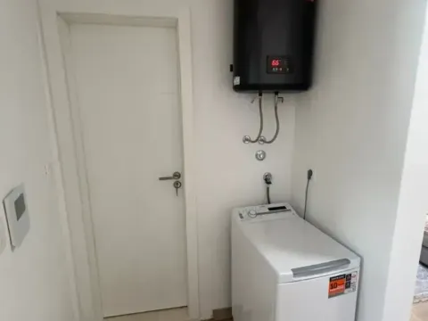 Izdavanje, garsonjera, 25m², Centar, Tivat - image 8