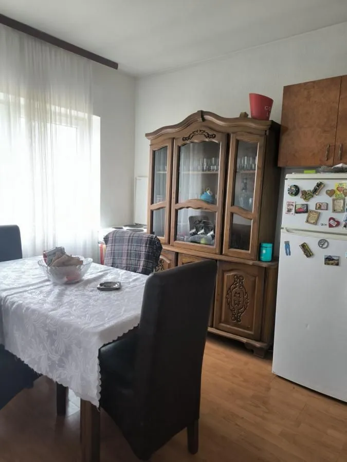 Prodaja, kuća, 194m², Ribare, Jagodina