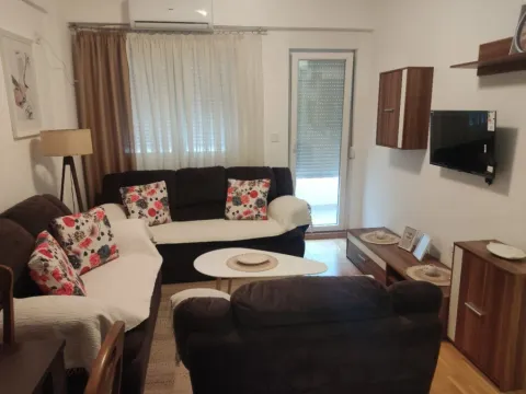 Izdavanje, jednosoban stan, 40m², Zabjelo, Podgorica - image 3