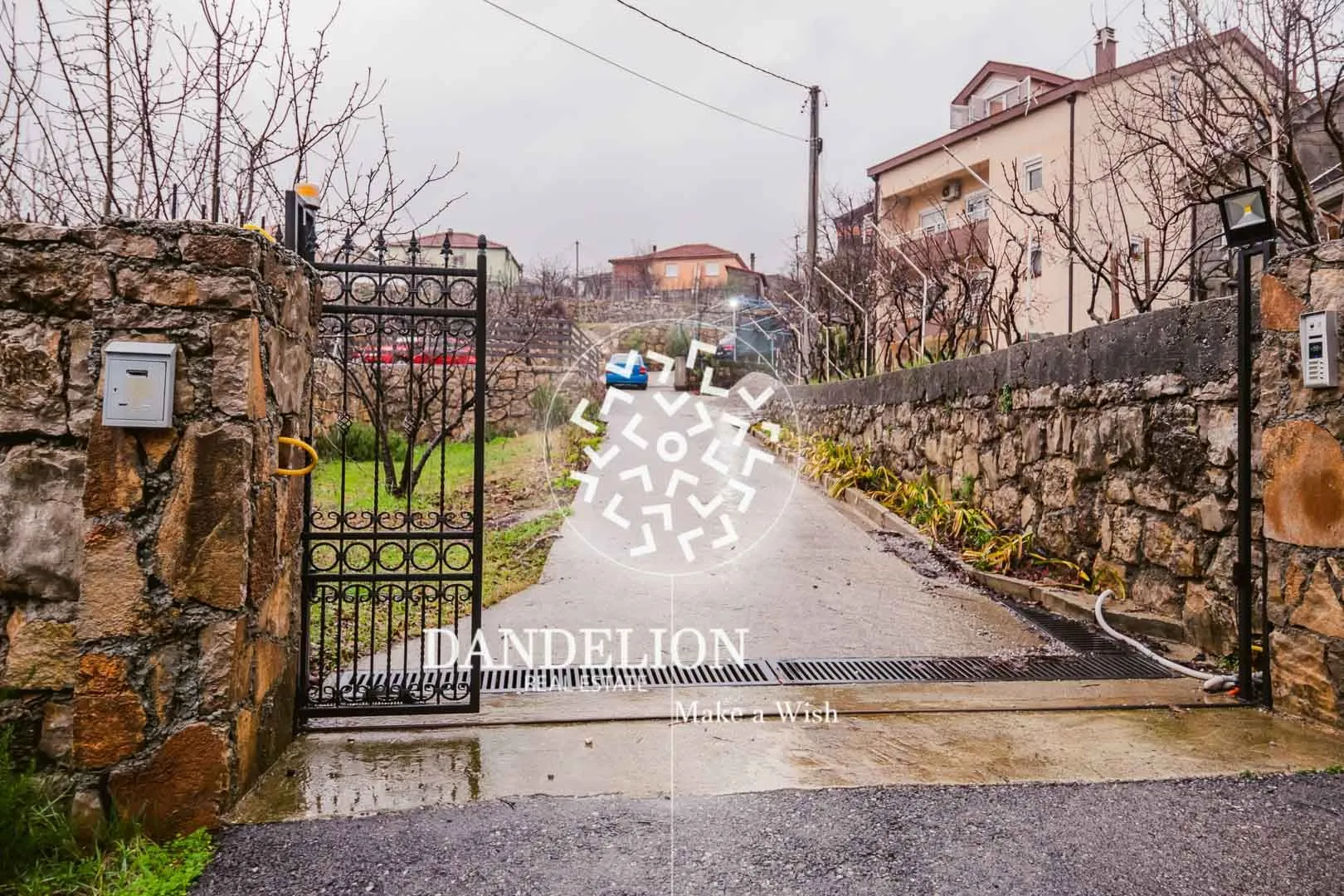 Izdavanje, trosoban stan, 125m², Vranići, Podgorica