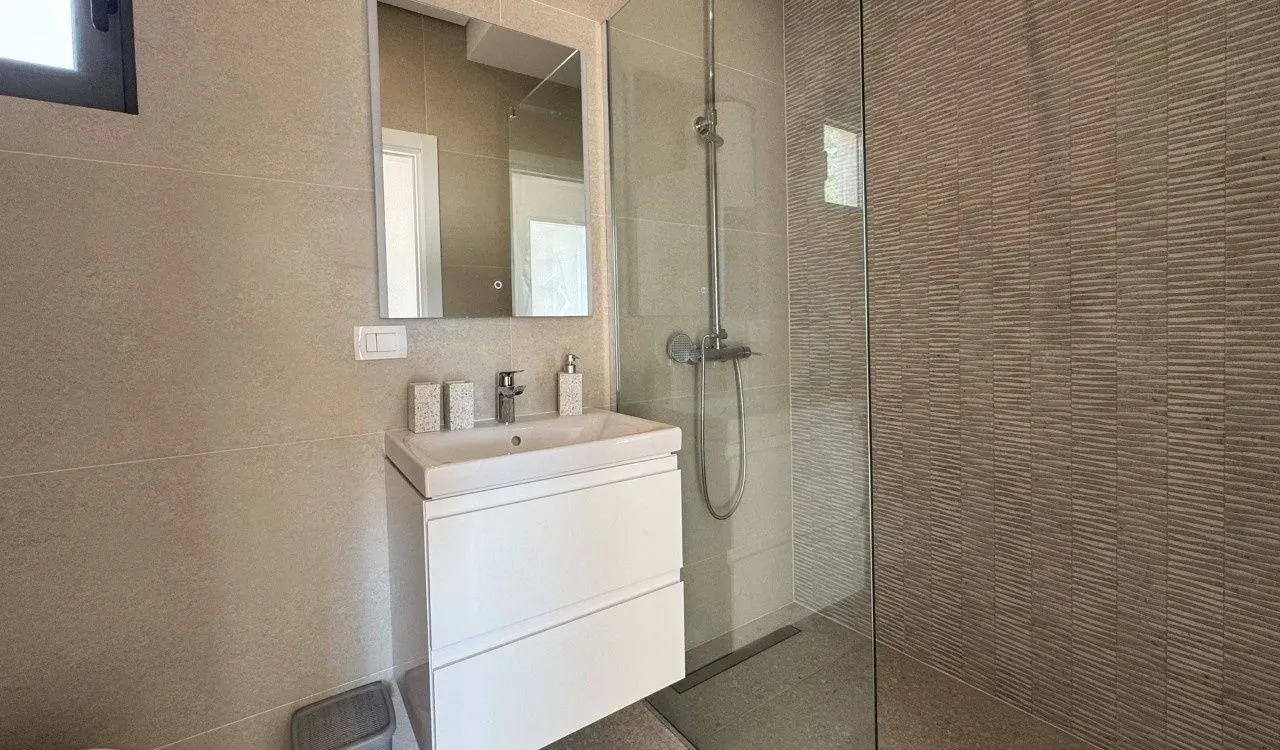 Prodaja, dvosoban stan, 76m², Tivat, Crna Gora