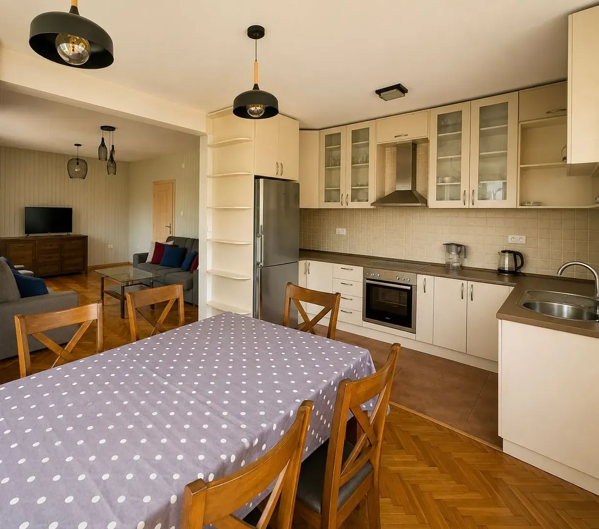 Rent, two bedroom apartment, 108m², Stari Aerodrom, Podgorica