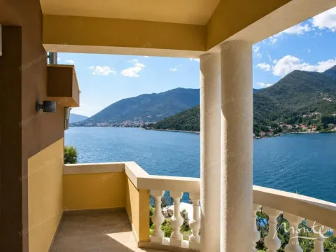 Prodaja, kuća, 226m², Lepetani, Tivat - image 5