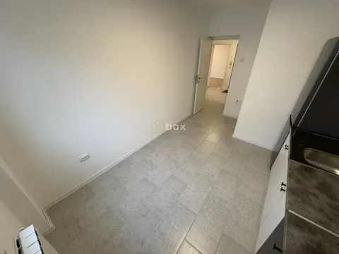 Izdavanje, trosoban stan, 68m², Medijana, Niš - image 12