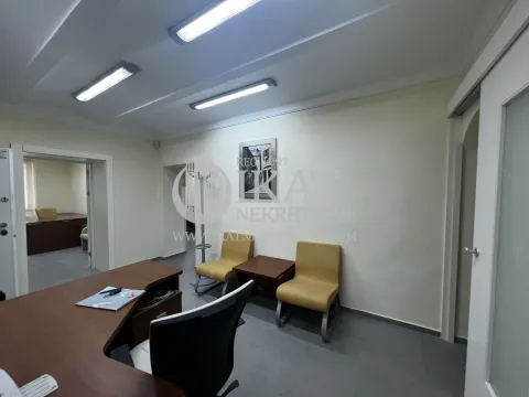 Izdavanje, poslovni prostor, 82m², Stari Grad, Beograd - image 7