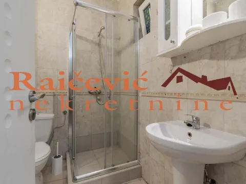 Rent, one bedroom apartment, 43m², Vračar, Šid - image 15