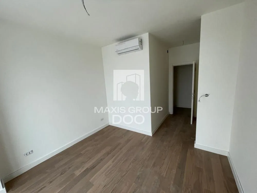 Prodaja, četvorosoban stan, 224m², Savski Venac, Beograd