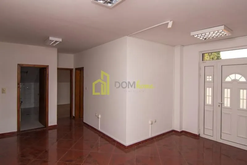 Izdavanje, kuća, 400m², Momišići, Podgorica